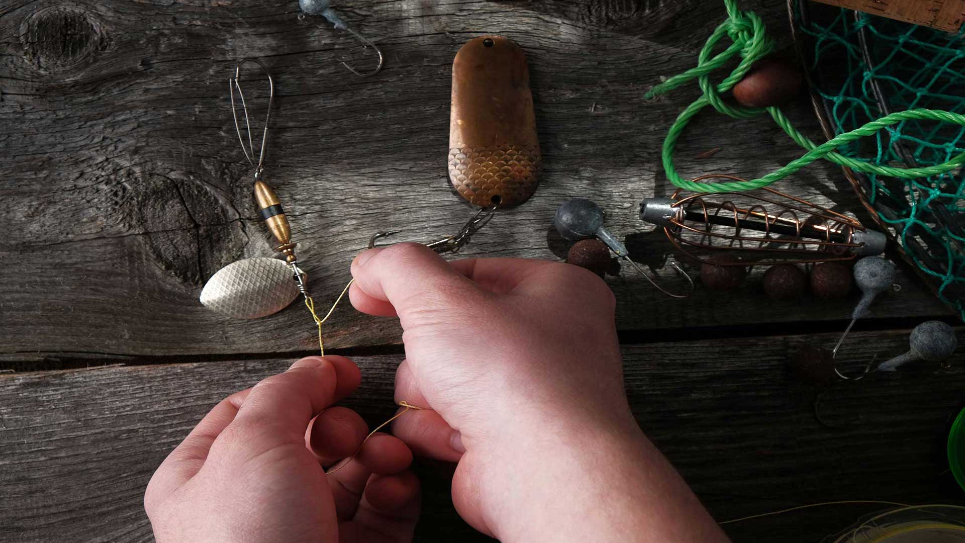 Simple fishing knots